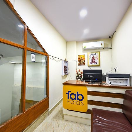 Fabhotel Mona International New Delhi Bagian luar foto